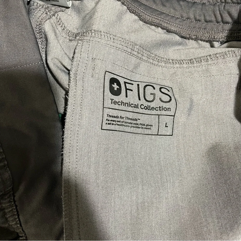 Figs Axim Cargo Scrub Pants Graphite Gray Size Medium Style T2001 Medical